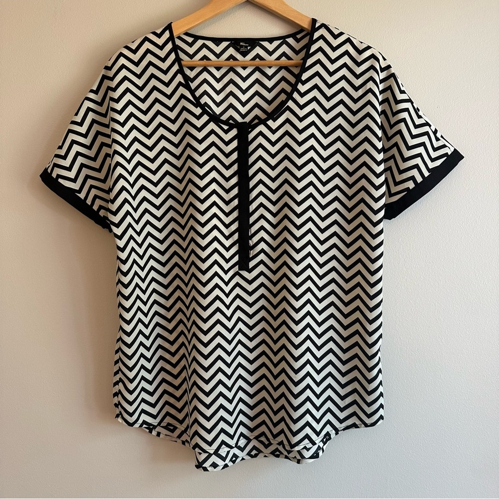 Milano Black & White Chevron Short‑Sleeve Blouse Women’s‎ Medium